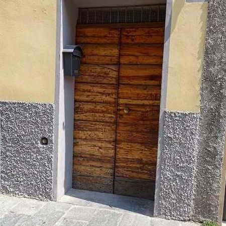 Guazzo Apartment - Self Check-In Parma Bagian luar foto