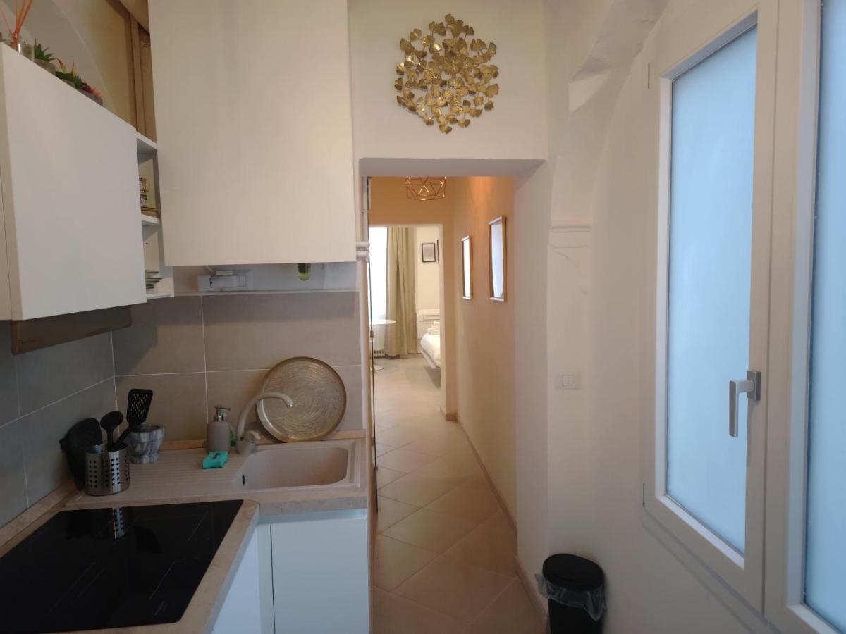 Guazzo Apartment - Self Check-In Parma Bagian luar foto